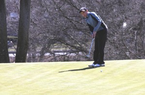 Nichamin posted an 83 to finish second for the Garnet.
