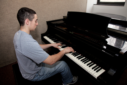 Photo by Eleftherios Kostans 12a_Piano.jpg