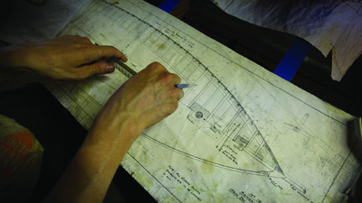 BoatHands.jpg BoatHands.jpg