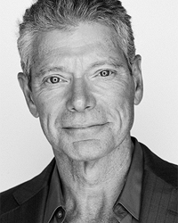 Stephen Lang